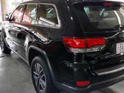 جیپ گراند شیرۆکی